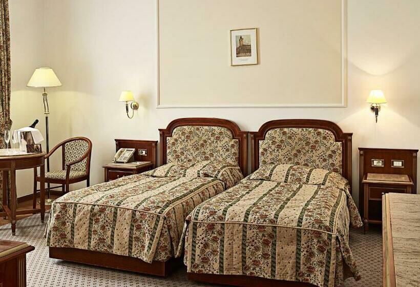 اتاق استاندارد, Ambassador Zlata Husa