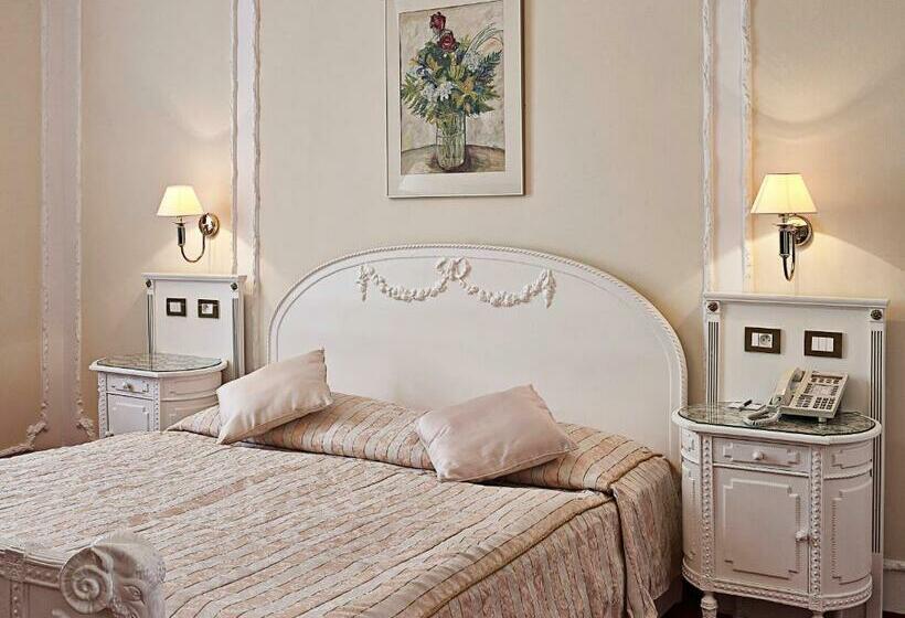 سوییت خانوادگی, Ambassador Zlata Husa