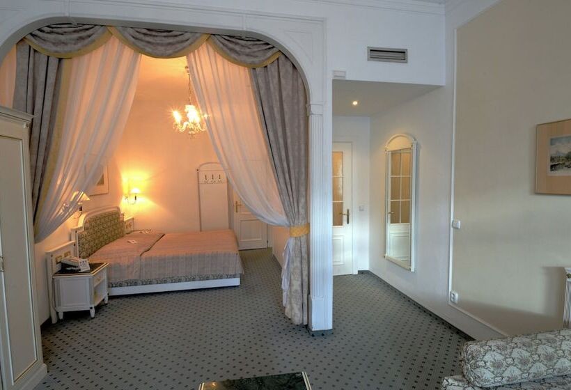 سوییت جونیور, Ambassador Zlata Husa