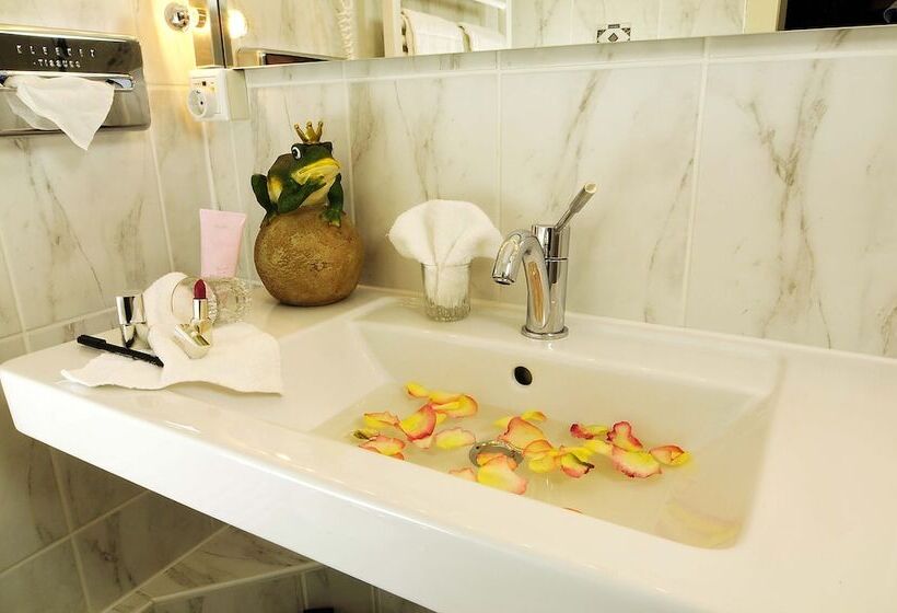 Номер Стандарт Индивидуальный, Burg Trendelburg