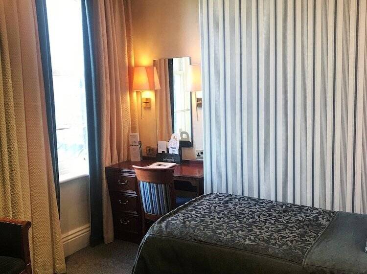 高级单人间, Cairn