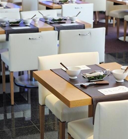 חדר סטנדרט יחיד, Ecu