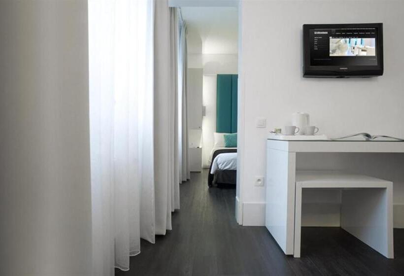 חדר משפחתי, Ecu