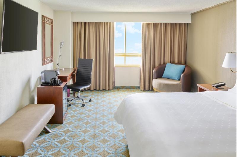 스탠다드 룸 킹사이즈 침대, Fiesta Americana Reforma