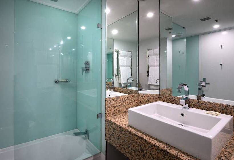 景色の見えるスーペリアルーム, Grand Chancellor Hobart