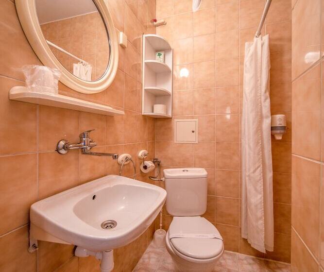 اتاق استاندارد یک نفره, Gromada Zakopane