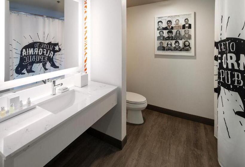 Номер Стандарт Внутренний, Hermosa