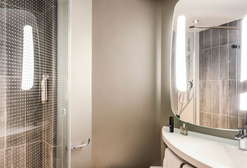 חדר סופריור, Ibis Paris Coeur D'Orly Airport