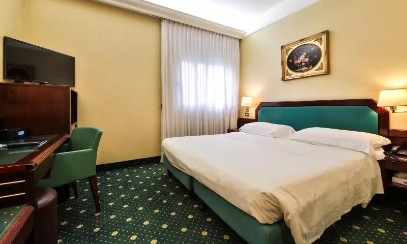 エコノミーシングルルーム, Leonardo Hotel Frankfurt City Center