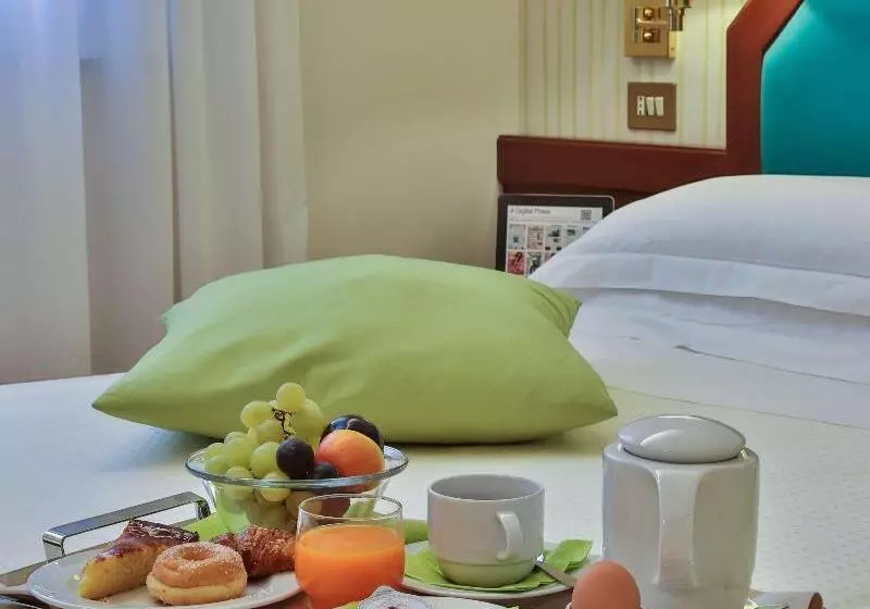 エコノミーシングルルーム, Leonardo Hotel Frankfurt City Center