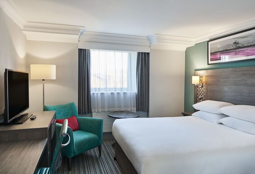 חדר סופריור, Leonardo Middlesbrough