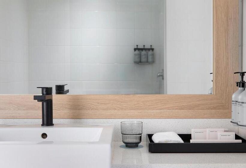 חדר דחוקס עם מיטת קינג, Manly Pacific Sydney Mgallery Collection