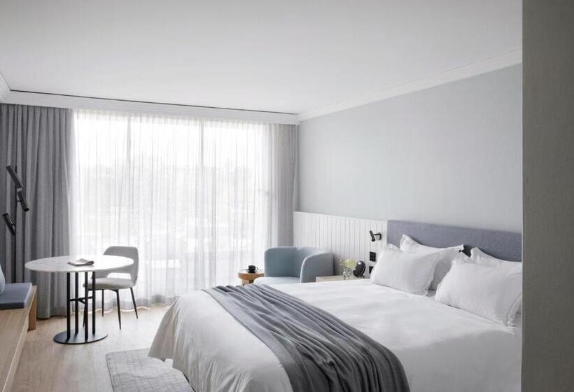 חדר דחוקס עם מיטת קינג, Manly Pacific Sydney Mgallery Collection