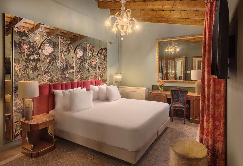 اتاق پرمیوم, NH Collection Grand Hotel Palazzo Dei Dogi
