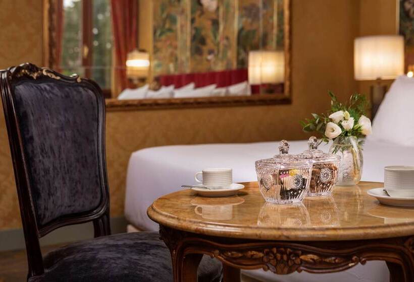 Premium room with view, NH Collection Grand Hotel Palazzo Dei Dogi