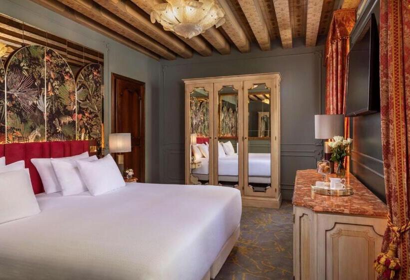 اتاق پرمیوم, NH Collection Grand Hotel Palazzo Dei Dogi