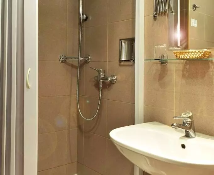 Quarto Triplo Estandar, Olympik
