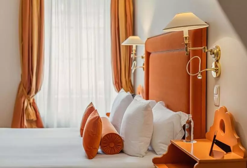 اتاق لوکس, Relais & Chateaux Stikliai