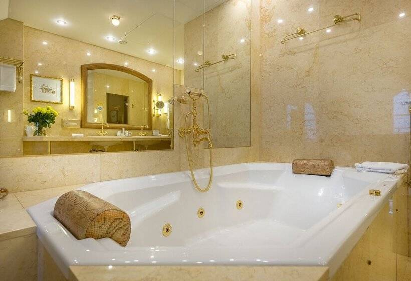 سوئیت پرزیدنت, Relais & Chateaux Stikliai
