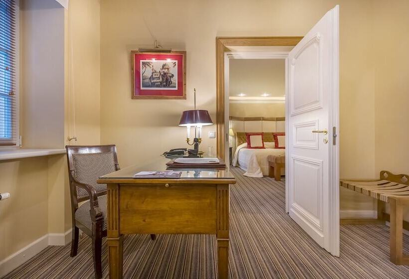 سوئیت پرزیدنت, Relais & Chateaux Stikliai