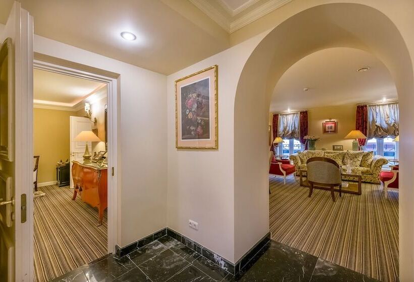 سوئیت پرزیدنت, Relais & Chateaux Stikliai