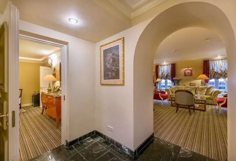 سوئیت پرزیدنت, Relais & Chateaux Stikliai