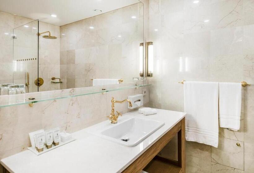 اتاق کلاس بیزنس, Relais & Chateaux Stikliai