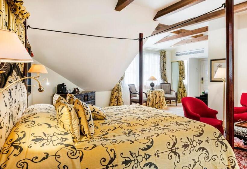 سوییت جونیور, Relais & Chateaux Stikliai