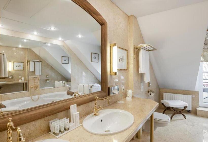 سوئیت پرزیدنت, Relais & Chateaux Stikliai