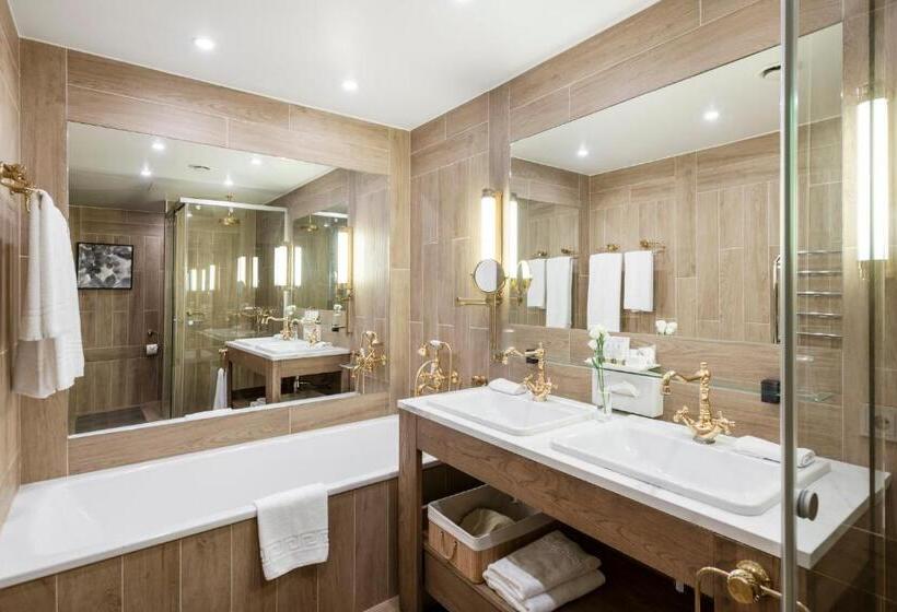 اتاق لوکس, Relais & Chateaux Stikliai