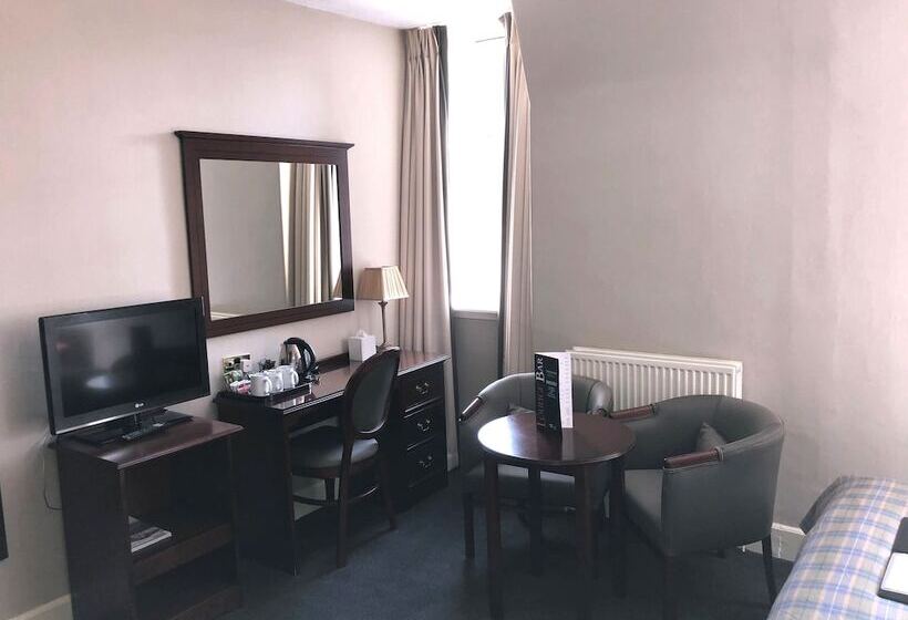 اتاق خانوادگی, The Royal