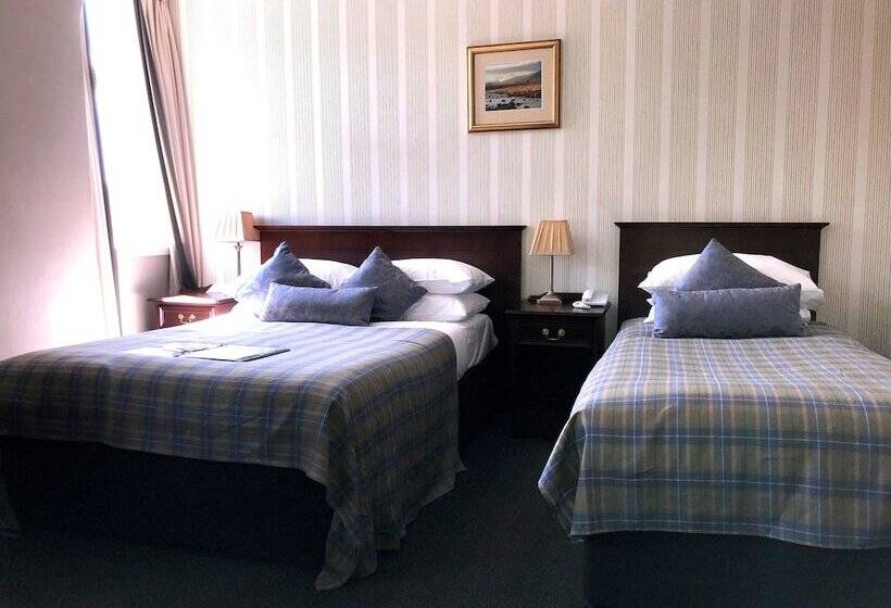 اتاق خانوادگی, The Royal