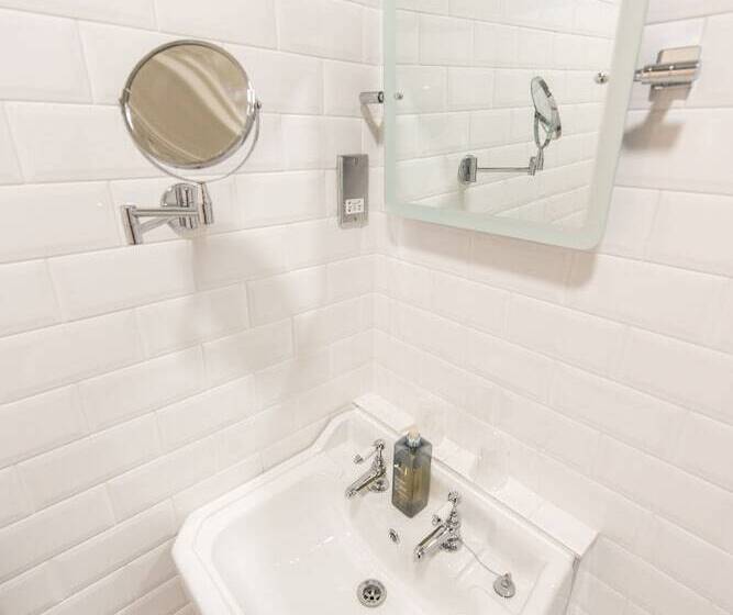 اتاق استاندارد, The Royal