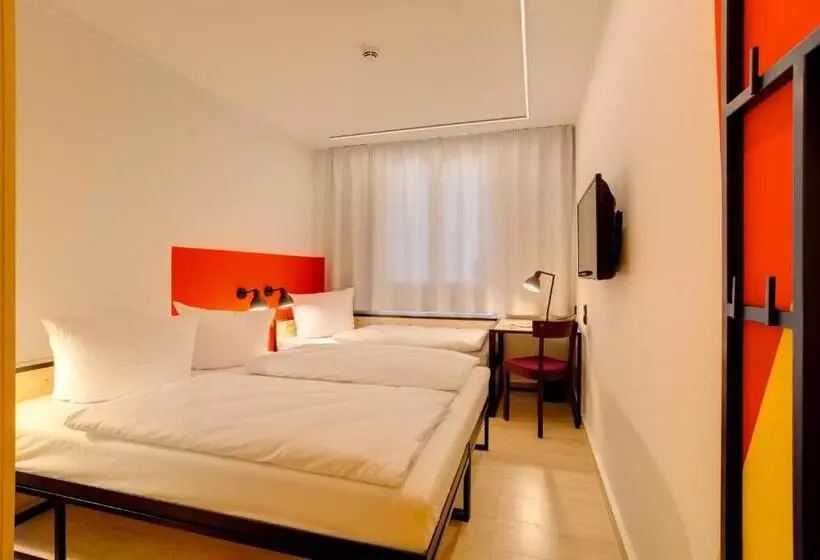 スタンダードトリプルルーム, Meininger Hotel Leipzig Hauptbahnhof