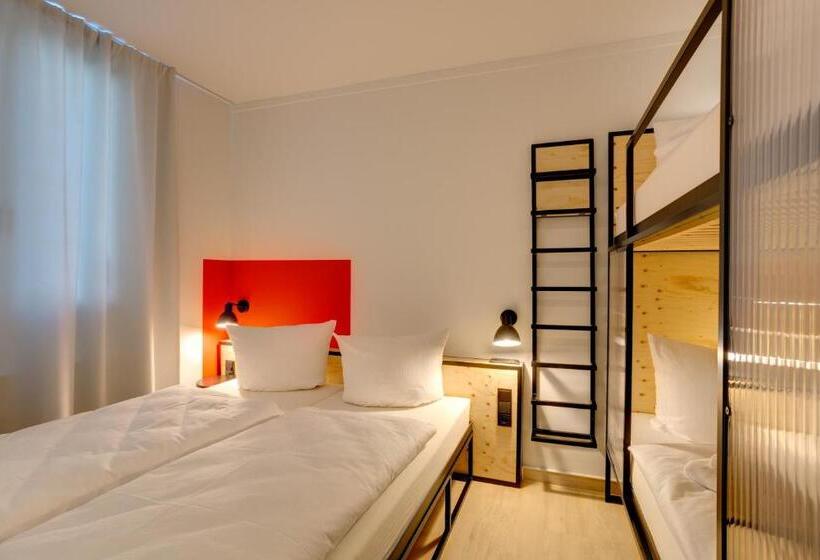 Семейный Номер, Meininger Hotel Leipzig Hauptbahnhof