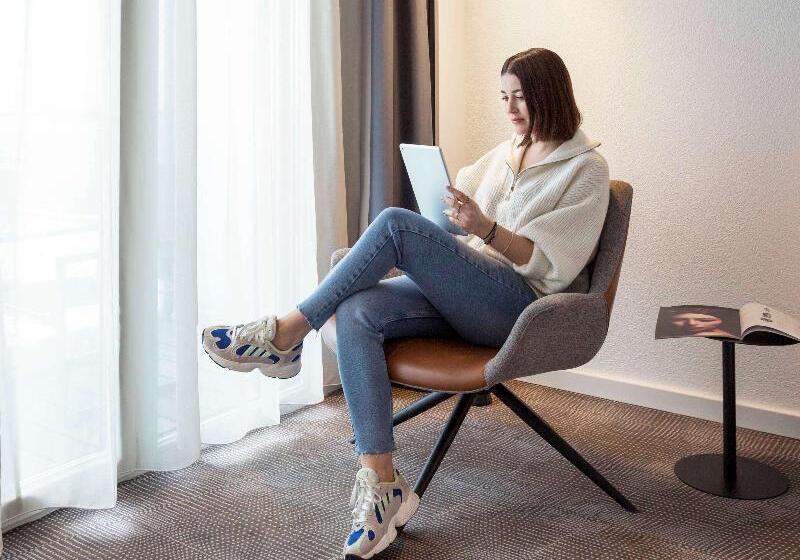 Номер Superior, Novotel Lausanne Bussigny