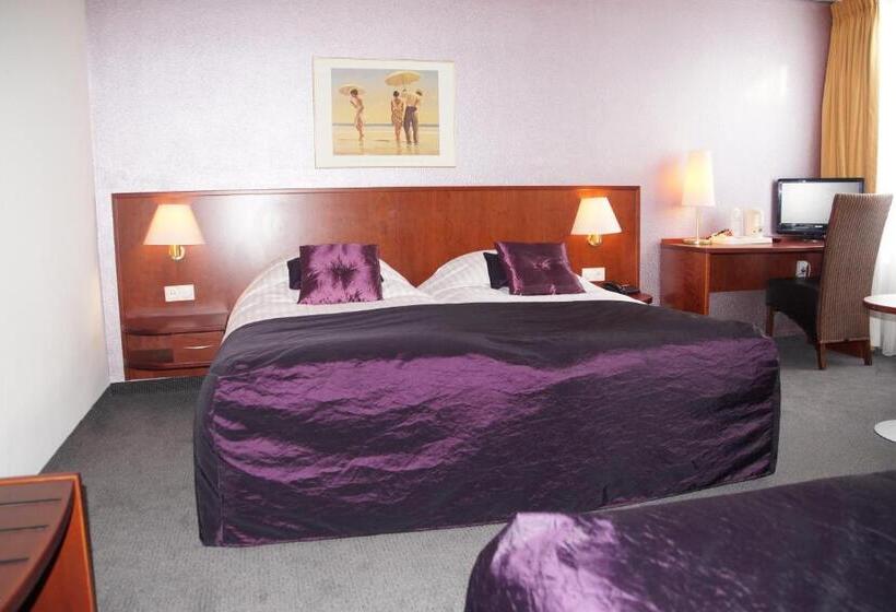 اتاق استاندارد سه نفره, Brink