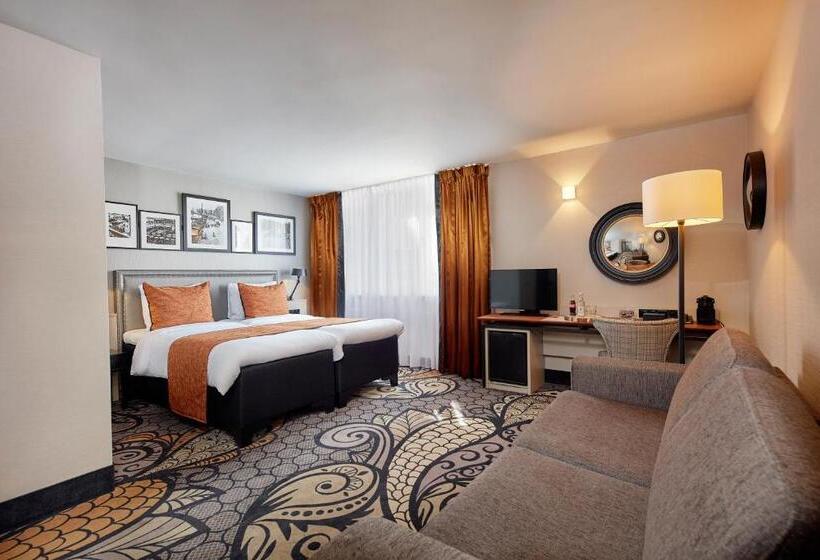 Семейный Номер, Carlton Square