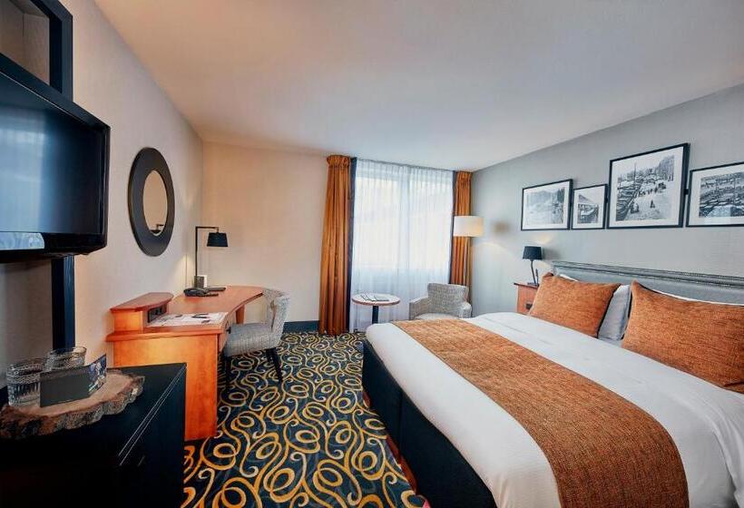 Номер Стандарт, Carlton Square