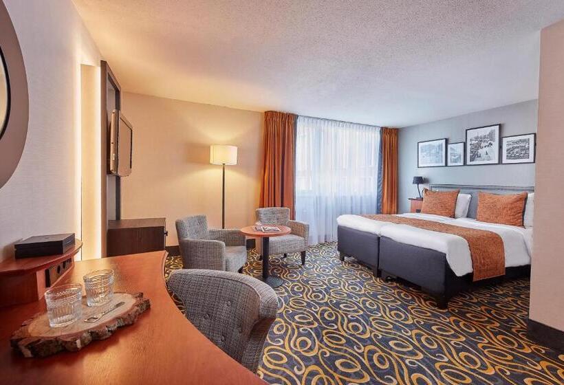 Номер Deluxe, Carlton Square