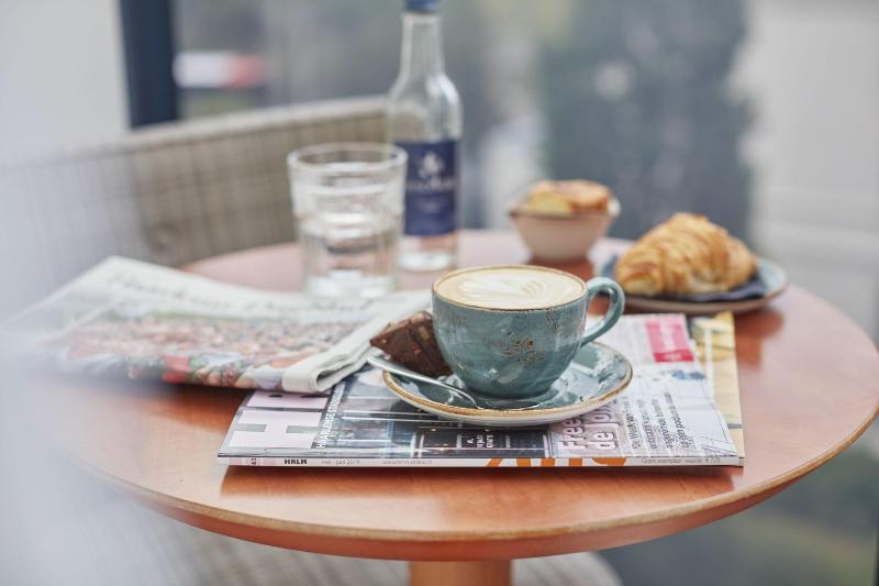 Номер Deluxe с Балконом, Carlton Square