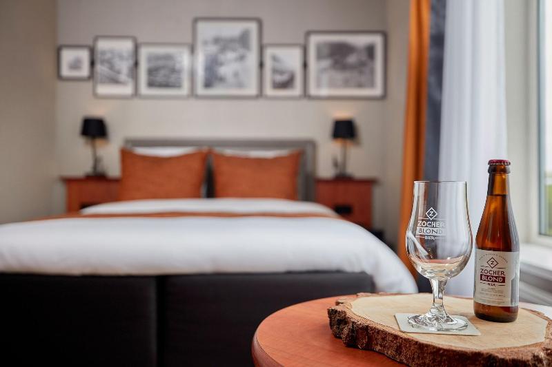 Номер Deluxe, Carlton Square