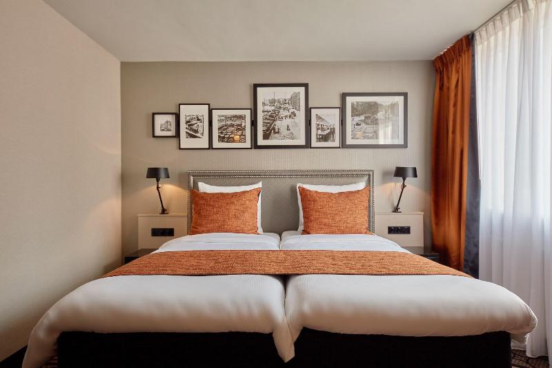 Номер Deluxe, Carlton Square