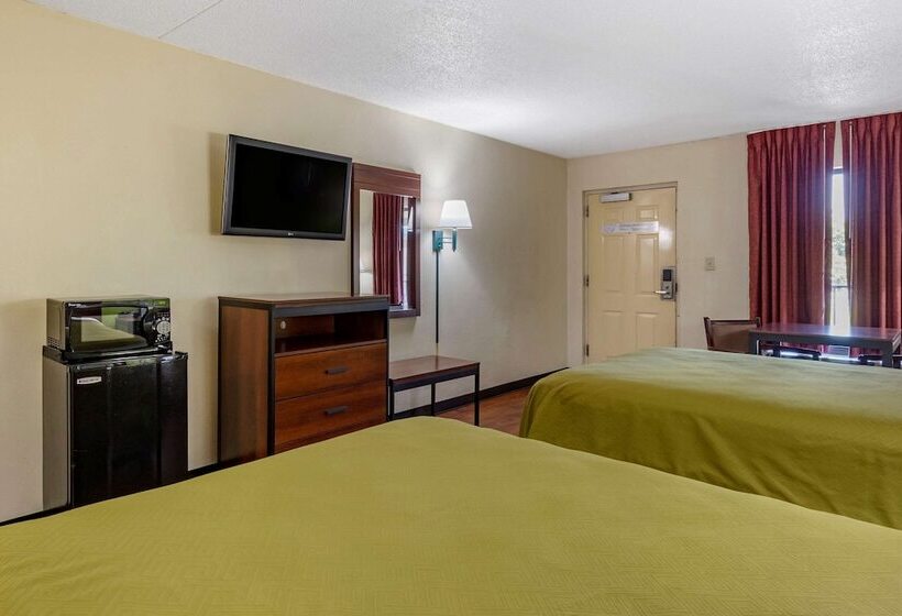 带2个双人床的标准工作室, Econo Lodge