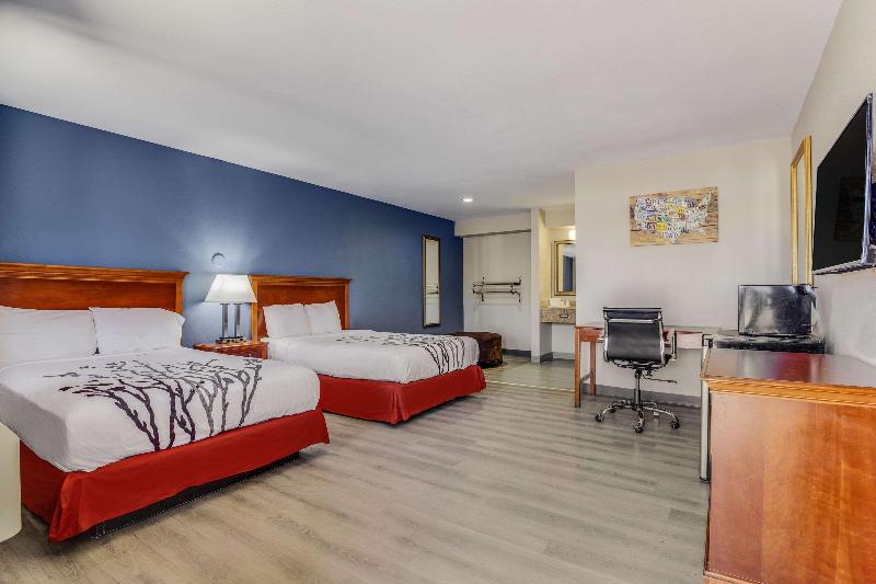 Люкс Адаптированный для Инвалидов, Econo Lodge Inn & Suites