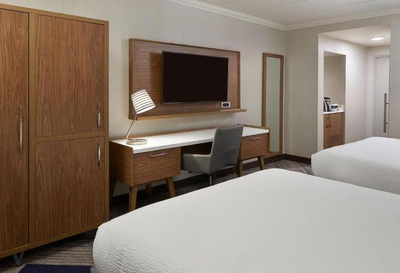 غرفة قياسية مطلة على المدينة, Four Points By Sheraton Windsor Downtown