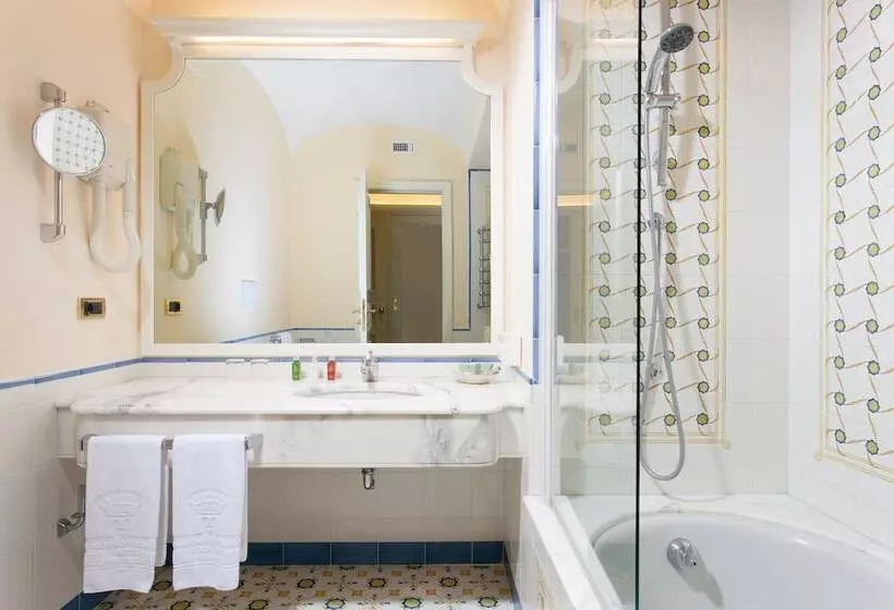 اتاق استاندارد, Grand Hotel Capodimonte