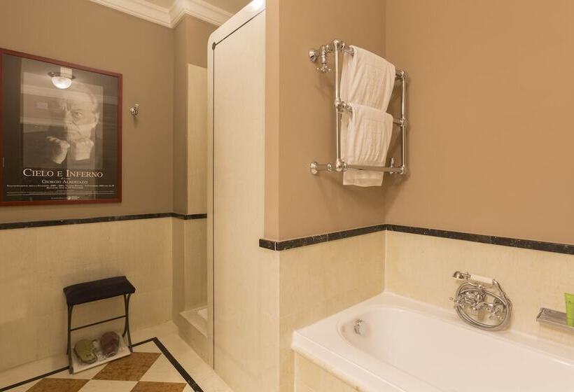 带露台的套间, Grand Hotel Et De Milan   The Leading Hotels Of The World