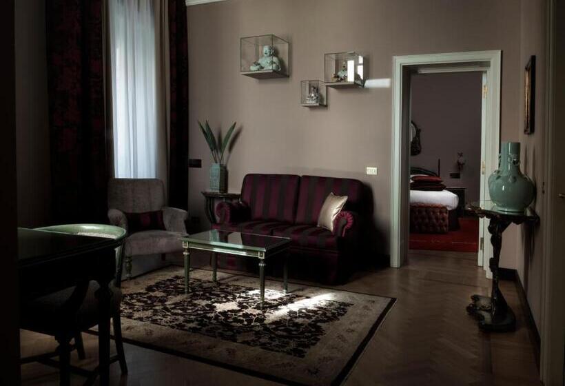 带露台的套间, Grand Hotel Et De Milan   The Leading Hotels Of The World