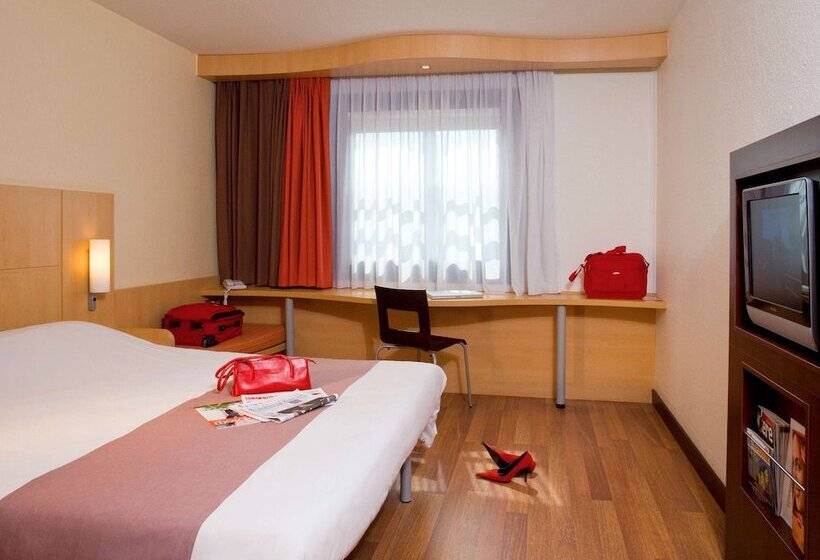 标准间带双人床, Ibis Budapest Heroes Square